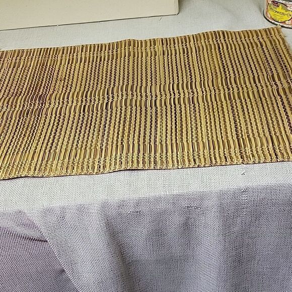 Redwing Teapot,wood holder, 4 cups, 4 coasters, tea tin, woven sushi mat. - Picture 12 of 16